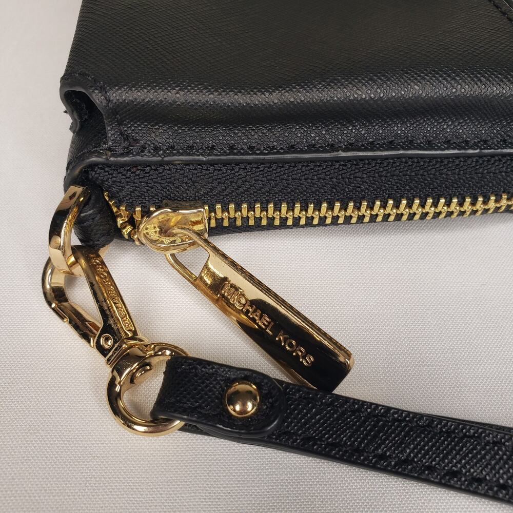 Michael Kors MK Jet Set Snap Wallet Cell Phone Case BLACK Wristlet Gold Hardware - Picture 3 of 11